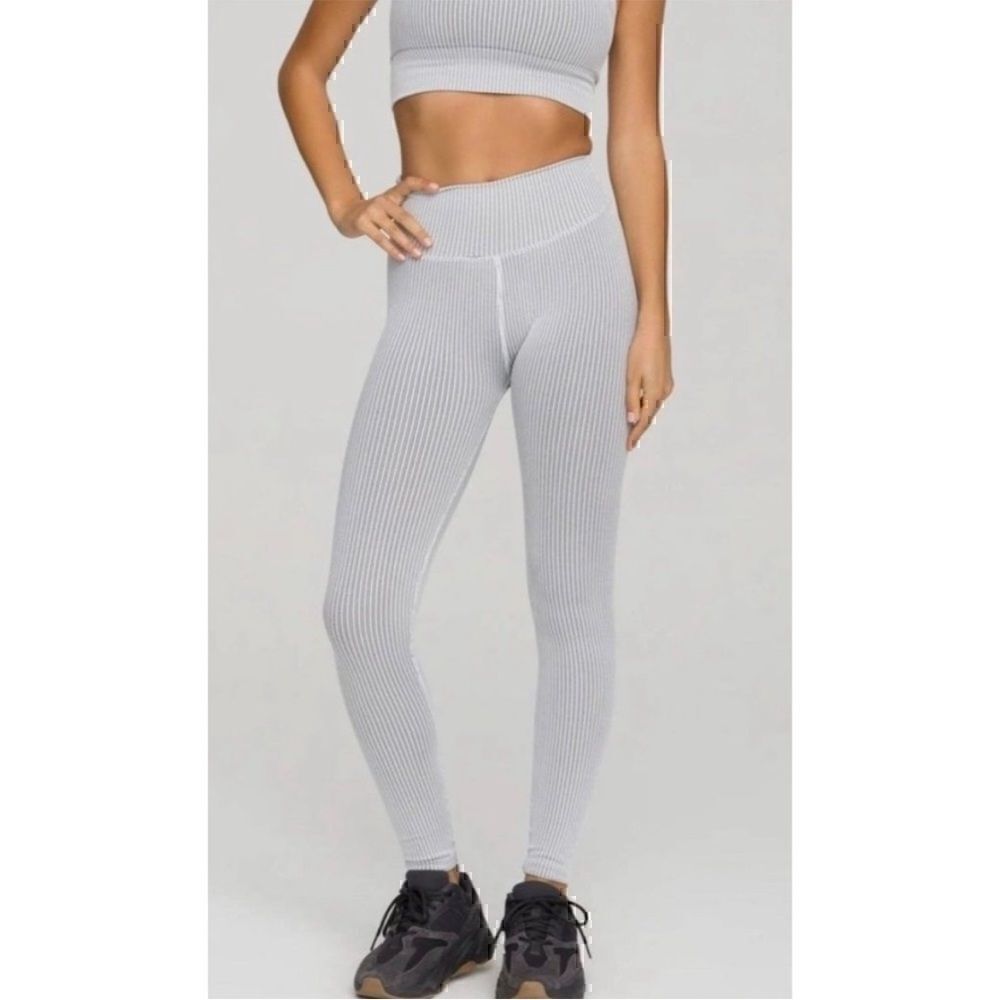 NWT Good American Seamless Core Power Compression Ribbed Leggings White Size 1/2